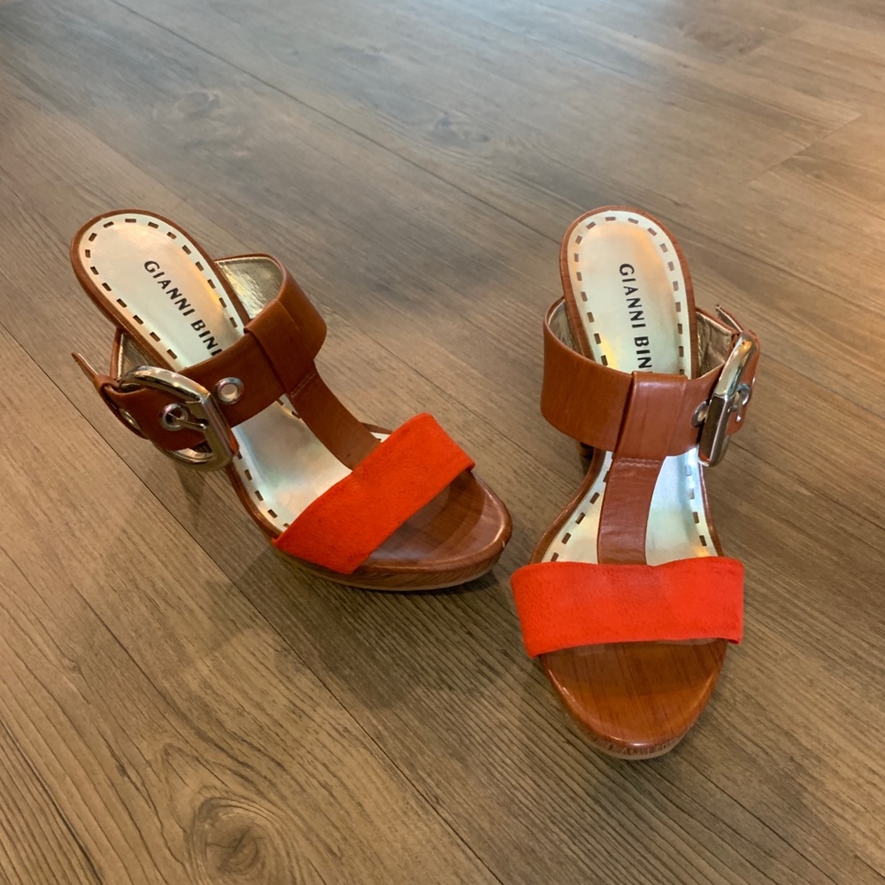 Gianni Bini platform shoes